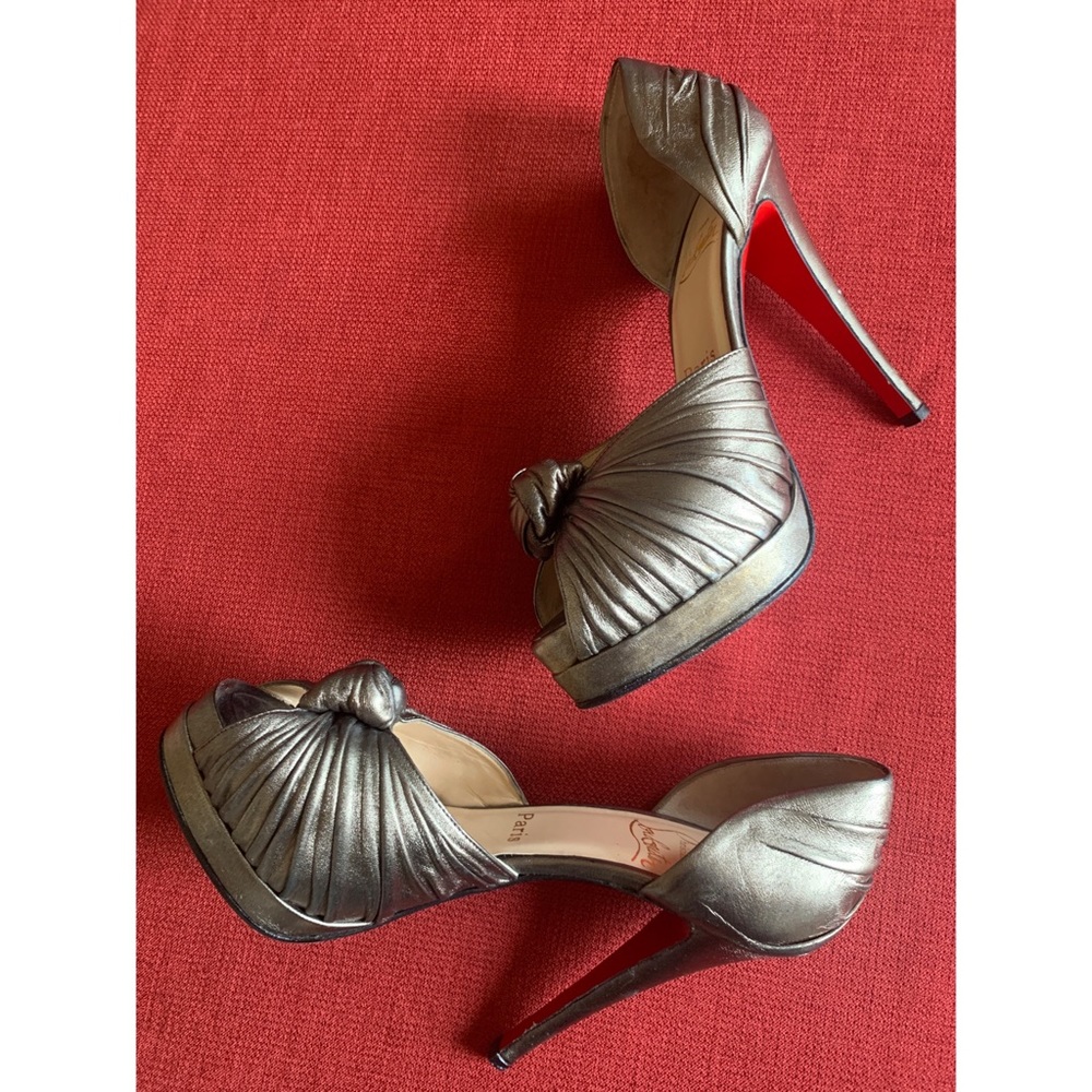 Christian Louboutin Alto Nado Nappa Pewter Dorsey Pumps, 38